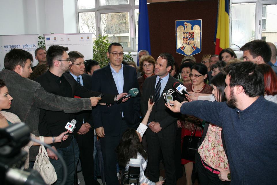 Victor Ponta si Robert Negoita inregistrare candidatura primarie sector 3